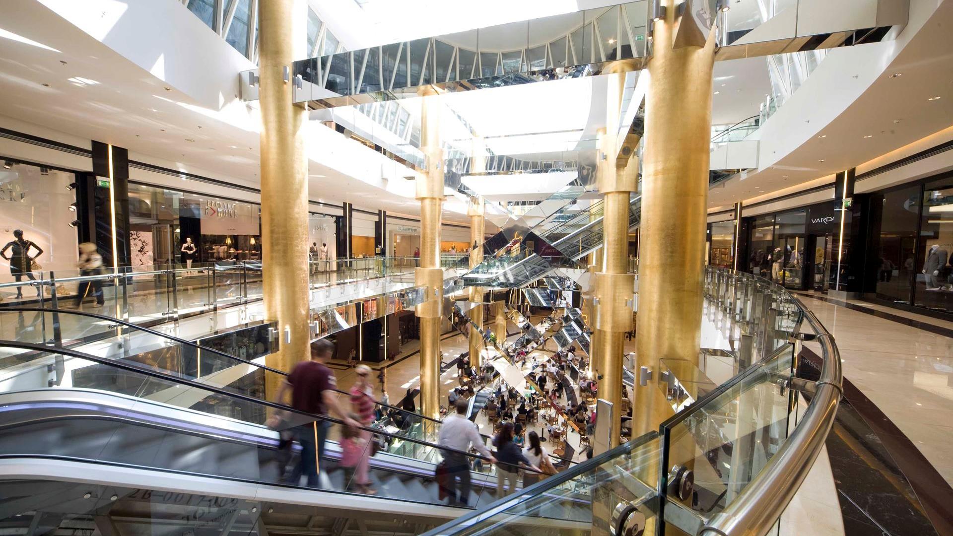 Out at latraac skate cafe, the this place is definitely worth a visit. Shopping Therapy Explore The Best Shopping Spots In Athens The Travelporter