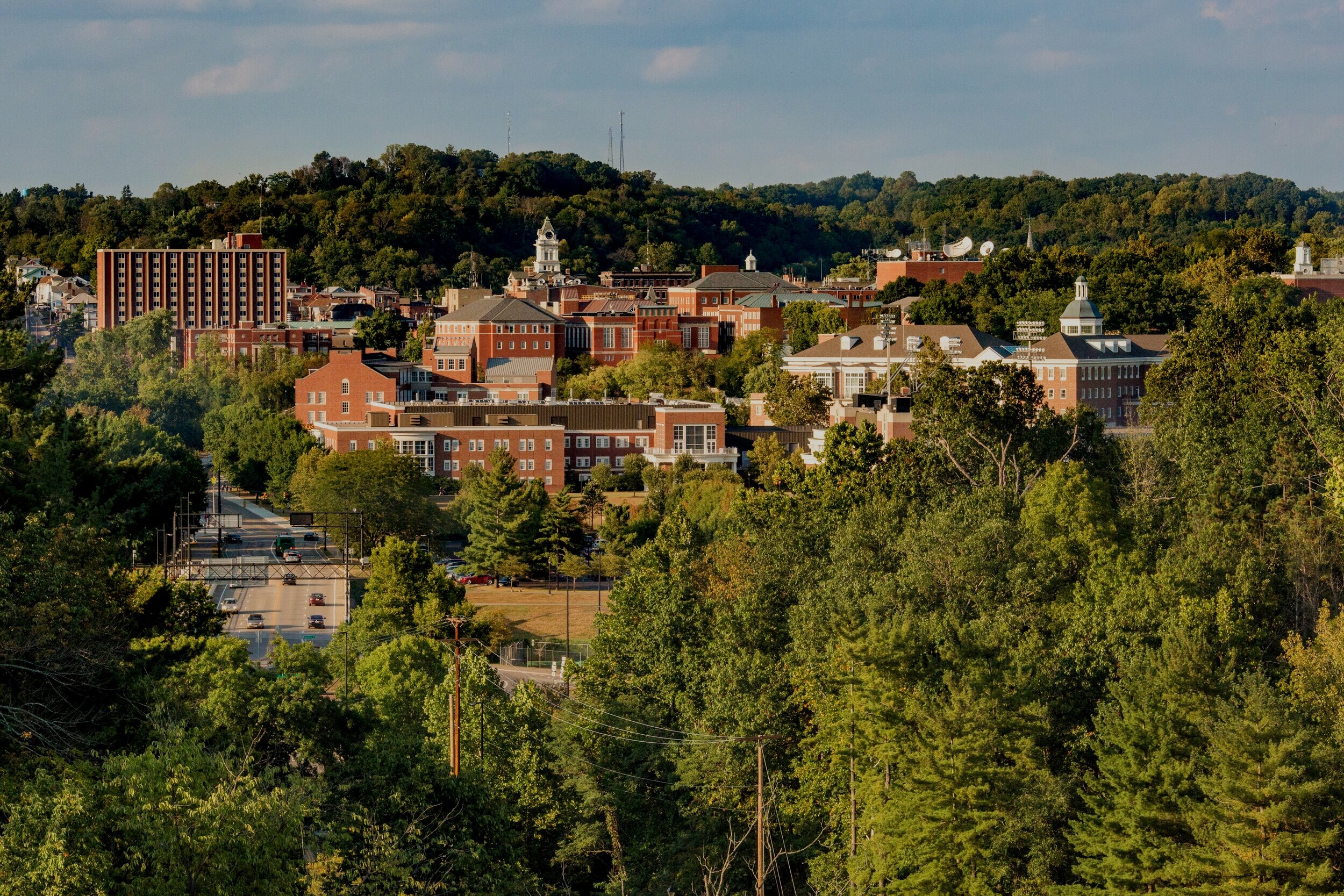 These charming towns, nature preserves, and big cities are all within 2 hours of columbus and make for a fun day or weekend trip. Ohio S Windy 9 Visit Athens County