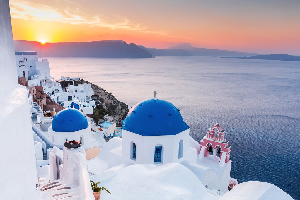 Best Flying To Santorini From Athens