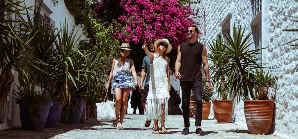 Exploring 3 Island Tour From Athens Package